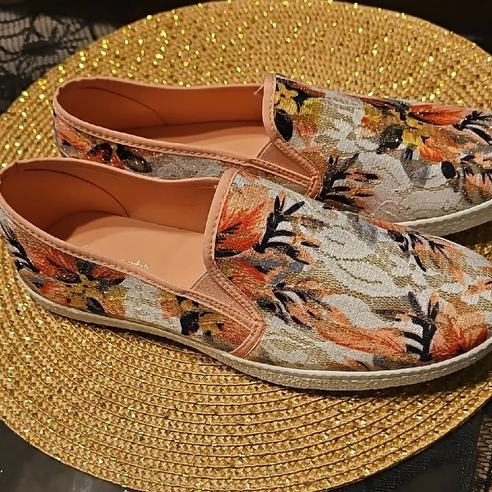 Serengeti Multicolor Floral Espadrilles